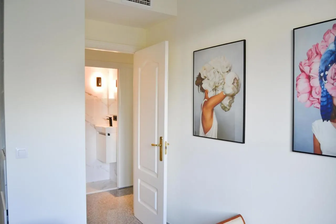 Luxury Apartment With Sea Views Private Parking And Terrace Fuengirola