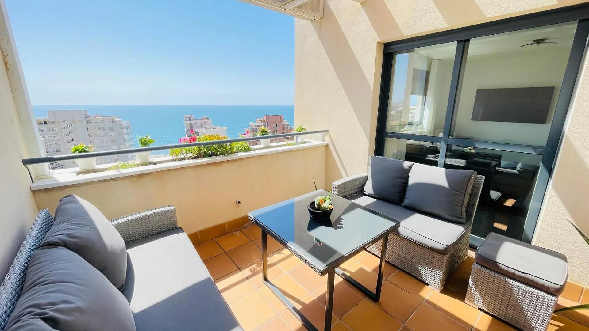 Luxury Apartment With Sea Views Private Parking And Terrace Fuengirola Spain